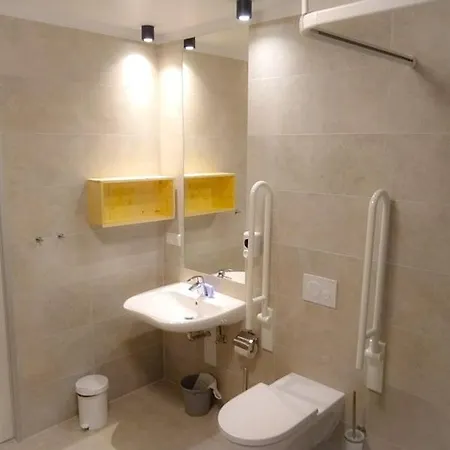 Martas Gaestehaeuser Gross Vaeter 홀리데이파크 템플린