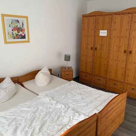 Martas Gaestehaeuser Gross Vaeter Templin