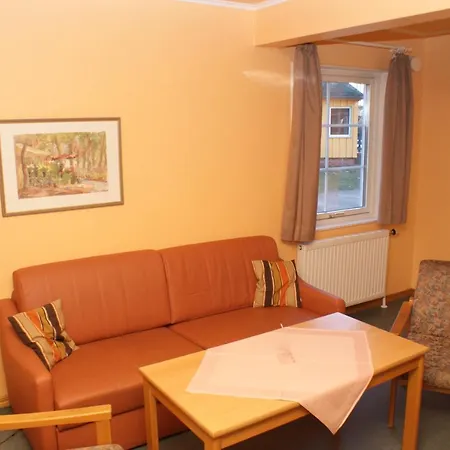 Kompleks wypoczynkowy Martas Gaestehaeuser Gross Vaeter Templin