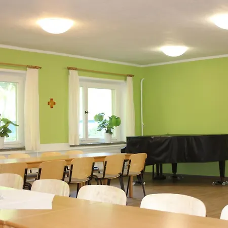 Martas Gaestehaeuser Gross Vaeter 홀리데이파크