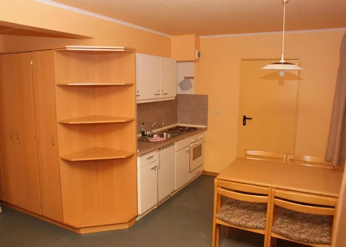 Feriepark Martas Gaestehaeuser Gross Vaeter Templin